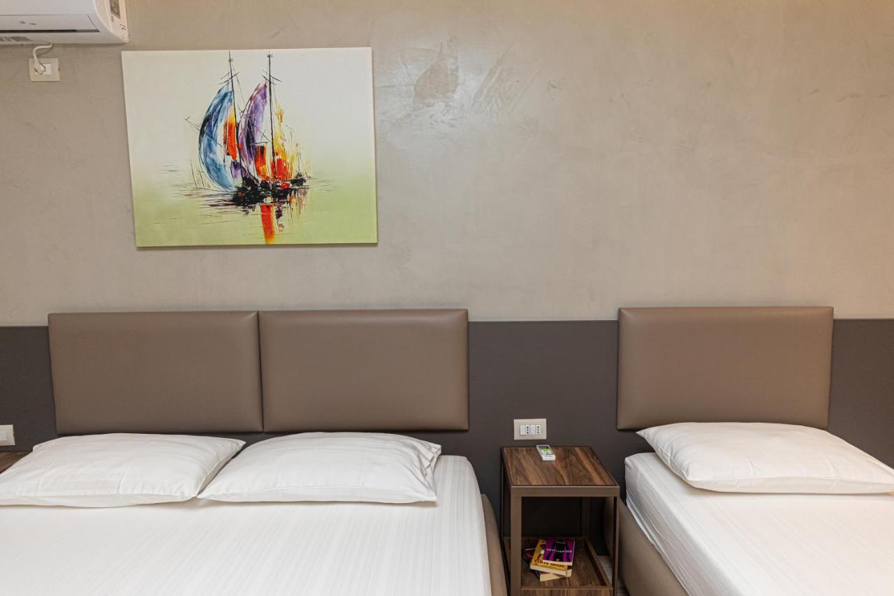 Novus Rooms Vlorë Exteriör bild